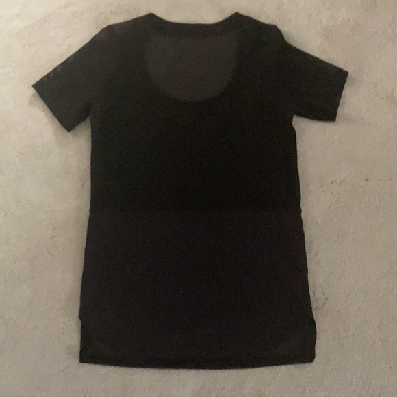 Lululemon t shirt - Picture 1 of 4